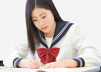 写真:「知力」「思考力」「自ら学ぶ姿勢」を身につける講座